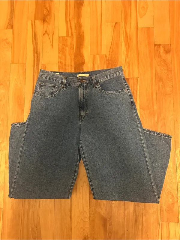 Levi’s Baggy Dad Jeans Sz 30 - Image 4