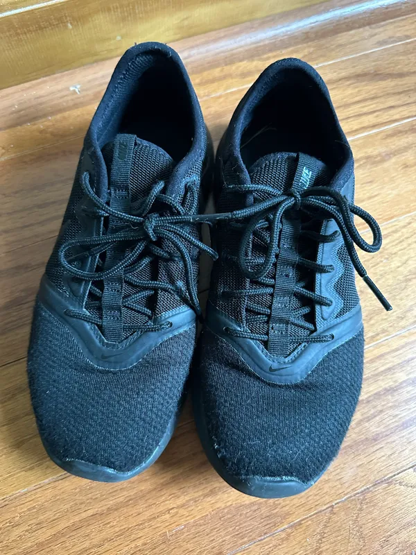 Nike Sneakers - Image 3