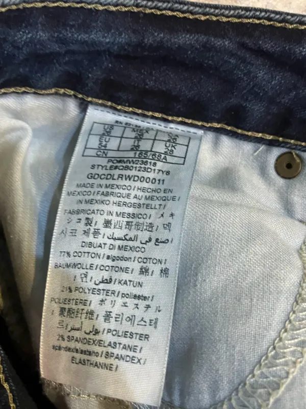 Guess Medium Rise Curvy Skinny Jeans Sz 26 - Image 3