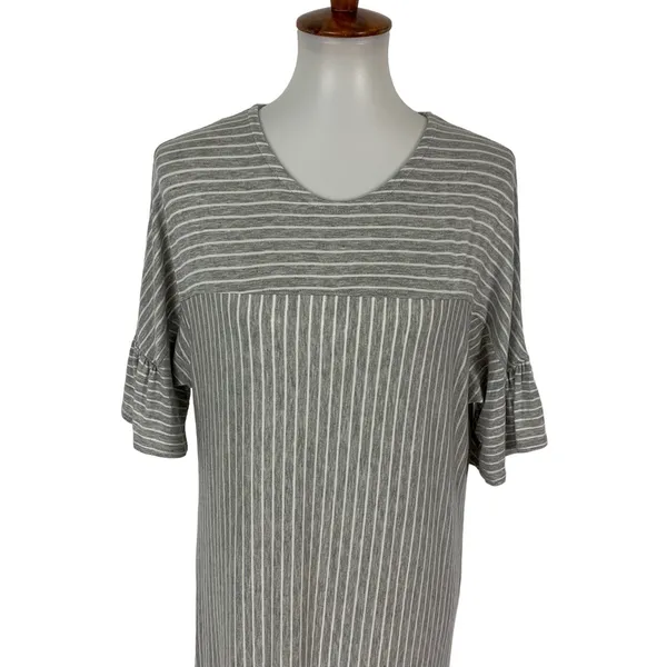 Anthropologie COA Small Gray Striped Short Sleeve Midi Dress - Image 3