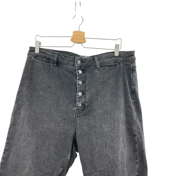 Free‎ People We The Free Crvy Bermuda Shorts Exposed Button Fly Faded Black 34 - Image 6