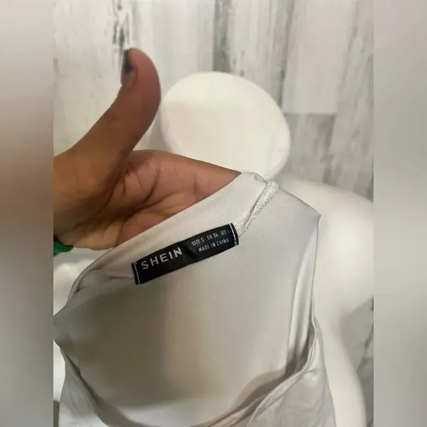 White tee White - Image 2