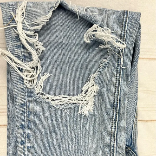 American Eagle mom jeans size 0 - Image 2