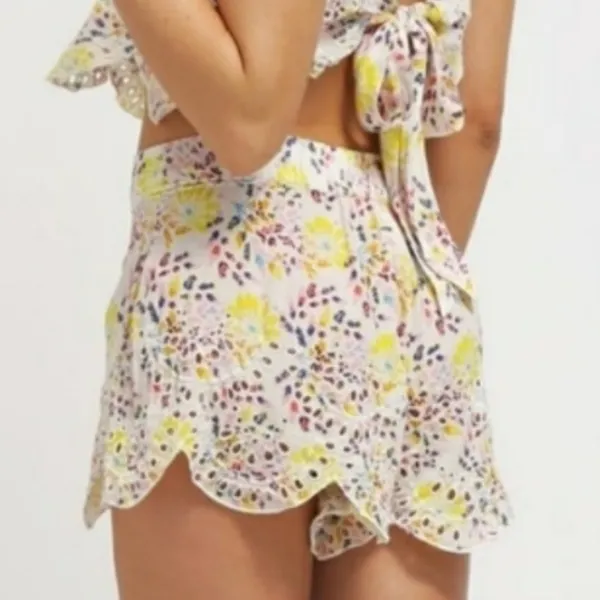 Free People “So Much Fun” Scalloped Floral Eyelet Shorts Small coquette - Image 6