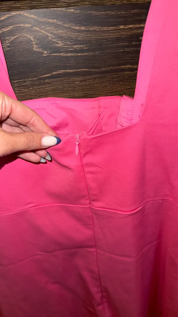 Shop hopes pink dress - Image 2