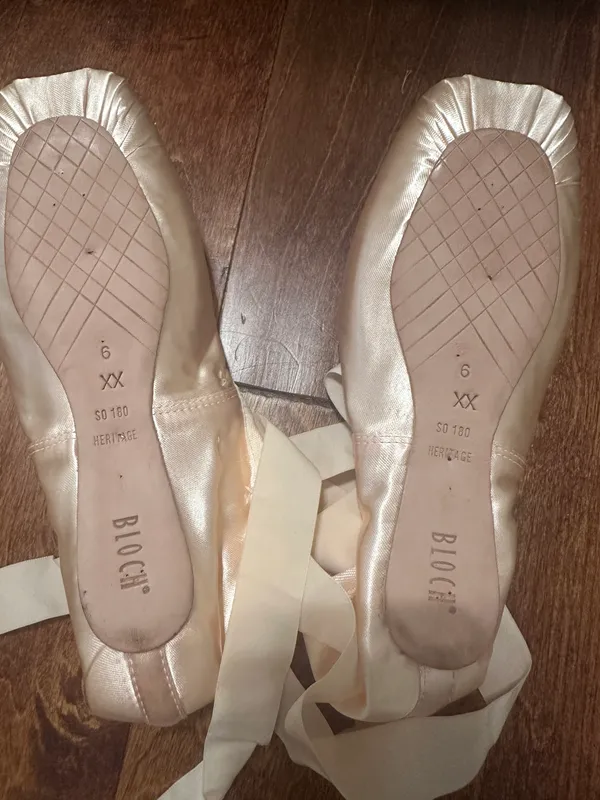bloch pointe shoes Size 6 - Image 6