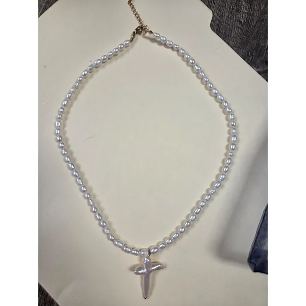 Boutique Shop Faux Pearl Cross Necklace - Image 2