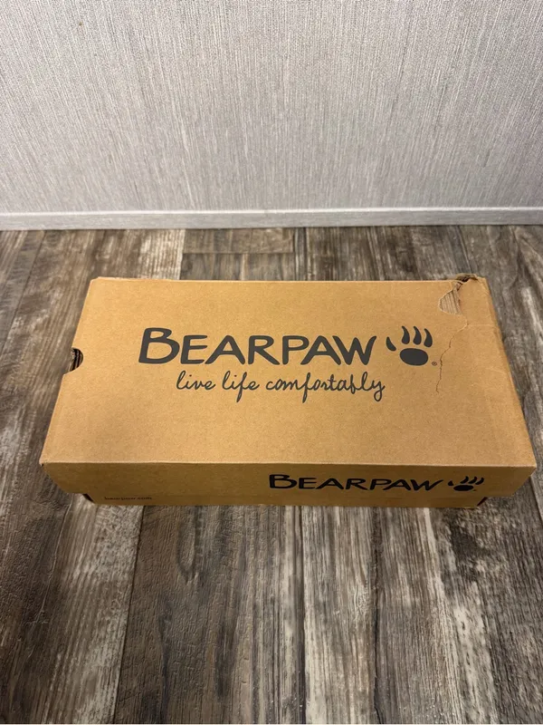 BearPaw Women’s Cream Tassel Moccasin Slipper Size 9 - Image 10
