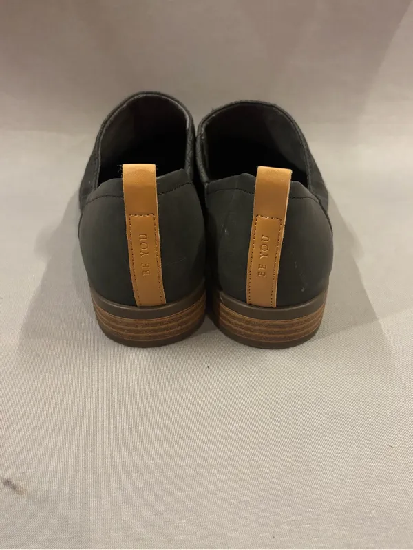 Slip-On Textured Casual Flats in Dark gray dr scholls 9 women’s - Image 4