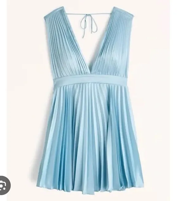 Abercrombie Plunge Pleated Mini Dress - Image 3