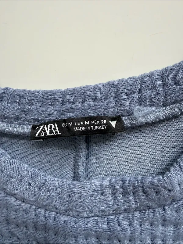Zara Quilted Cropped Sweatshirt Size Medium - Image 7