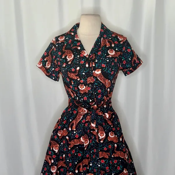 EVA‎ ROSE Tiger Flower Field Knee Length Shirt Dress Shirtdress Tie Waist Small - Image 3