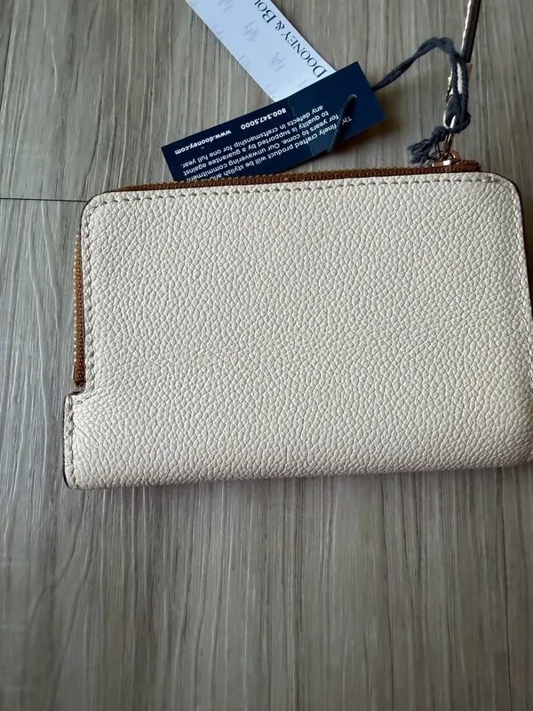Dooney & Bourke Wallet - Image 5