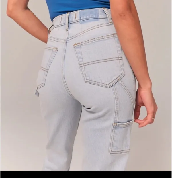 Abercrombie High-Rise Jeans 90s Straight - Image 3