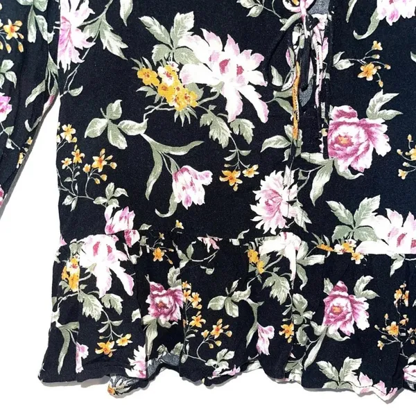 American Eagle Tie Front Floral Print Top Black Multi Ruffle Hem Peplum - Image 8