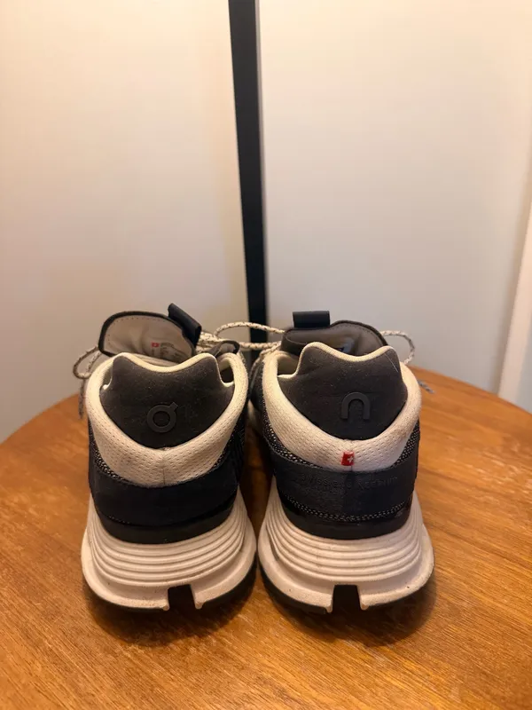 On Cloudnova Sneakers - Image 4