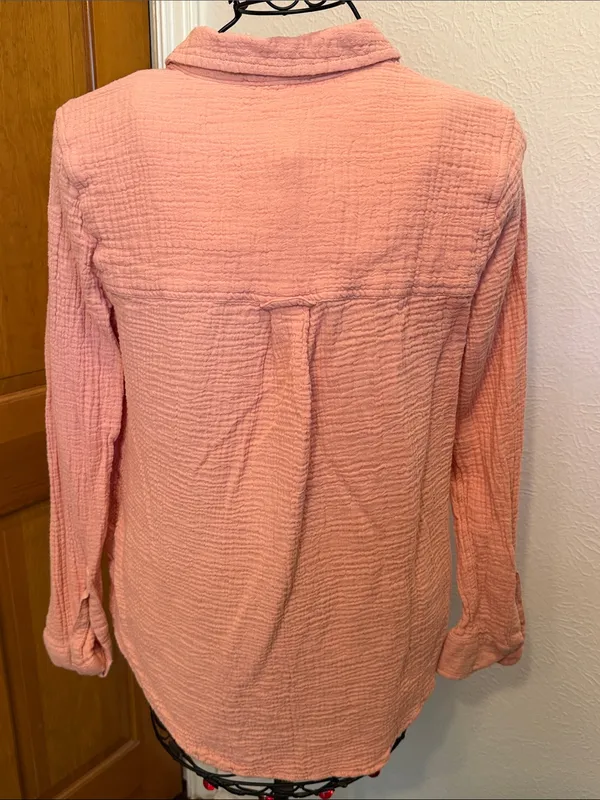 beachlunchlounge Coral Crinkle Button-Down Shirt - Image 8