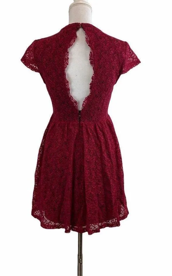 $140 Romeo + Juliet Medium Open Back Mini Dress - Image 2