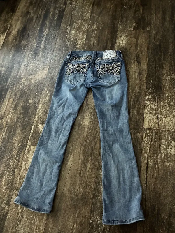 Miss Me Bootcut Jeans Signature Size 26 - Image 2
