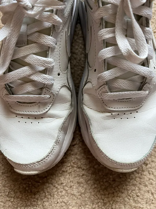 Nike Air Max Sneakers - Image 3