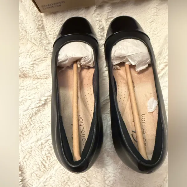 Clarks Women's Marilyn Sara Leather Low Block Heel Pumps Black Size 8 new in box - Image 10