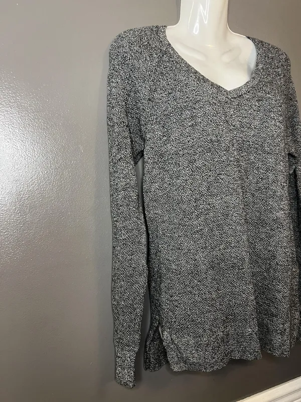 GAP Sweater Womens Medium Black Space Dye Bella V Pullover Knit Cotton Blend - Image 2