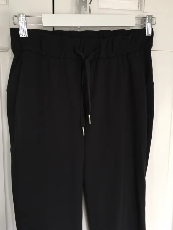 Lululemon On The Fly *23" Black Size 4 - Image 7
