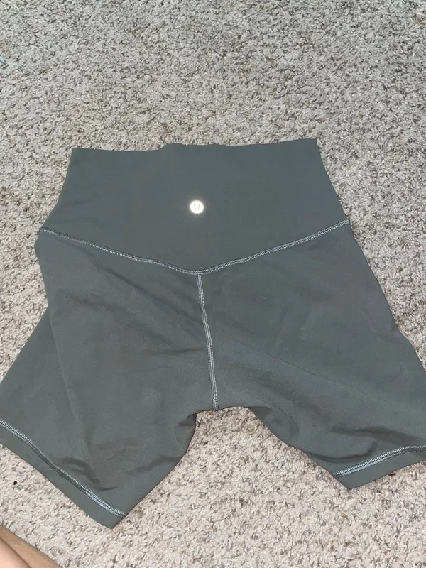 Lululemon Align Shorts 6" - Image 4
