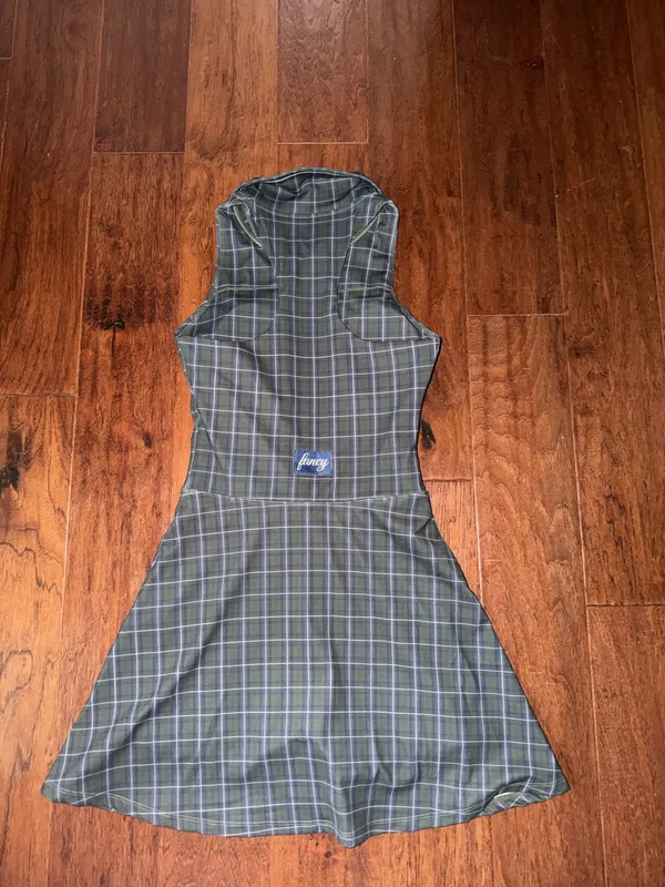 Fancy athletic dress  - Image 2