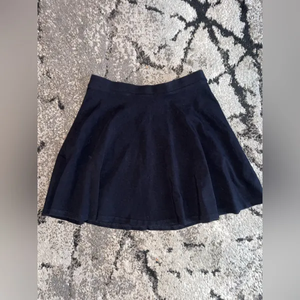 Black flare mini skirt - Image 3