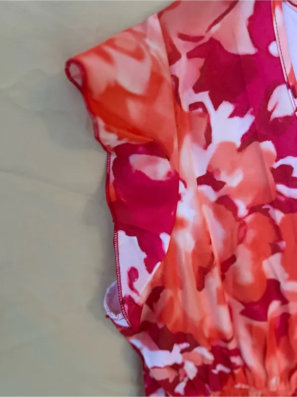 V-Neck Floral Maxi/midi Dress in Orange & Red, ruffled hem, size medium NWOT - Image 4