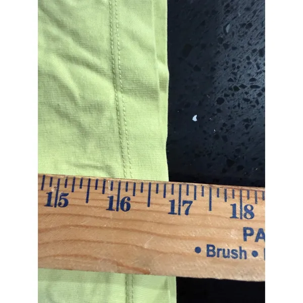 Nike Womens Cropped T-Shirt Lime Yellow Graphic‎ Swoosh Boxy Tee Size M 3370 - Image 7