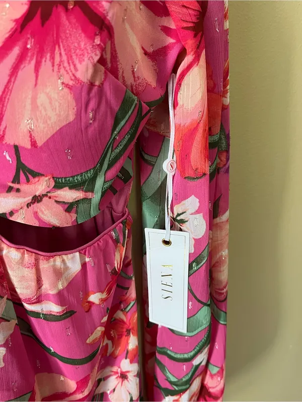 Pink Floral Midi Dress with Front Ring and Cutout Details - Image 8