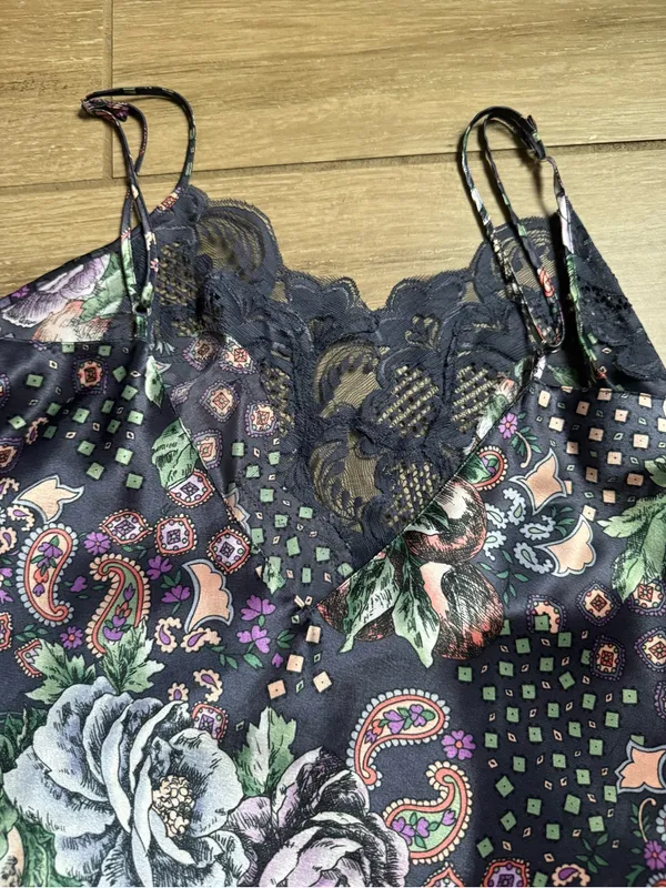 Victoria's Secret Floral Lace Trim Black Slip Tank Top Gold Tag Vintage - Image 10