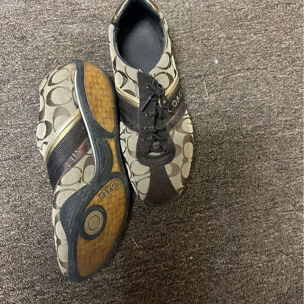 Coach Signature Brown and Gold Sneakers size 8.5M - Image 4