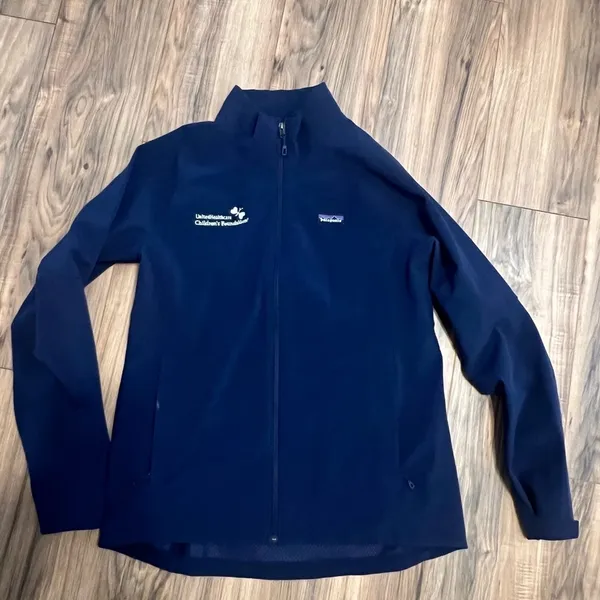 Patagonia Navy Full-Zip Softshell Jacket Women’s M UnitedHealthcare Children’s - Image 12