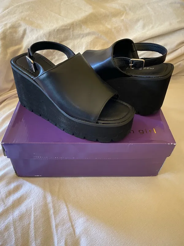 Madden Girl Platform Wedge Sandals - Image 2