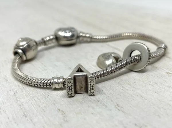 Pandora 3 charm sterling silver bracelet - Image 3