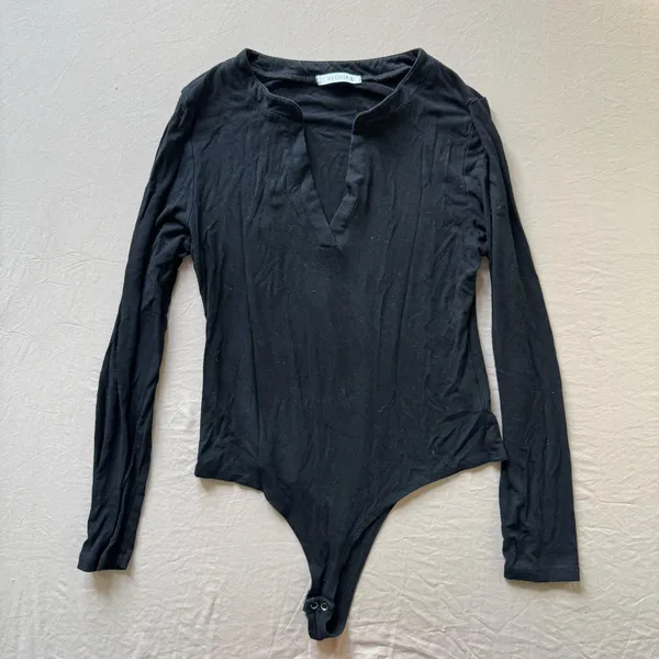 REORIA Deep V Neck Bodysuit - Image 2