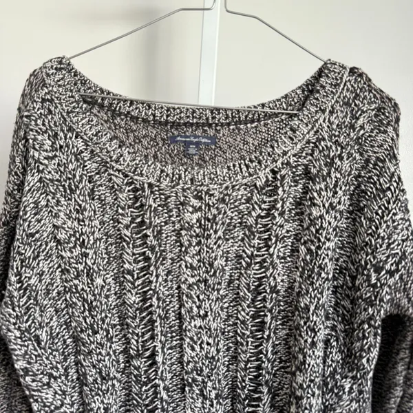 American Eagle Outfitters Sweater Knit Black White‎ sz M Preppy Casual - Image 2