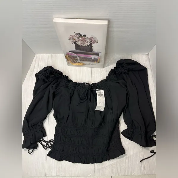 Abercrombie & Fitch Black Off-Shoulder Blouse - Image 8