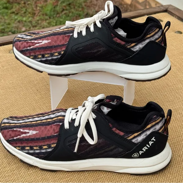 Ariat Women's Fuse Serape Training Sneakers Size 6.5 - Image 3
