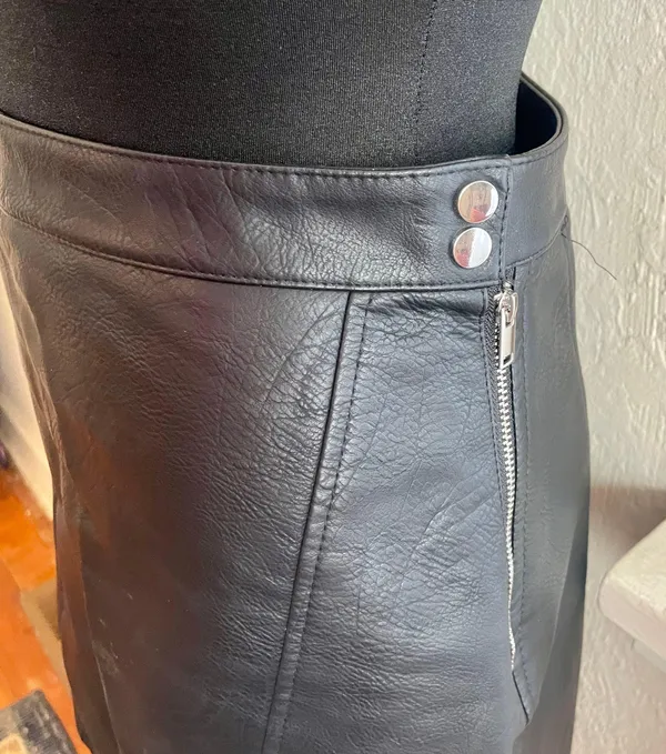 Leather Skirt - Image 5