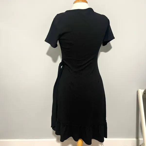 A Pea in the Pod Black Short Sleeve Maternity Dress - Image 3