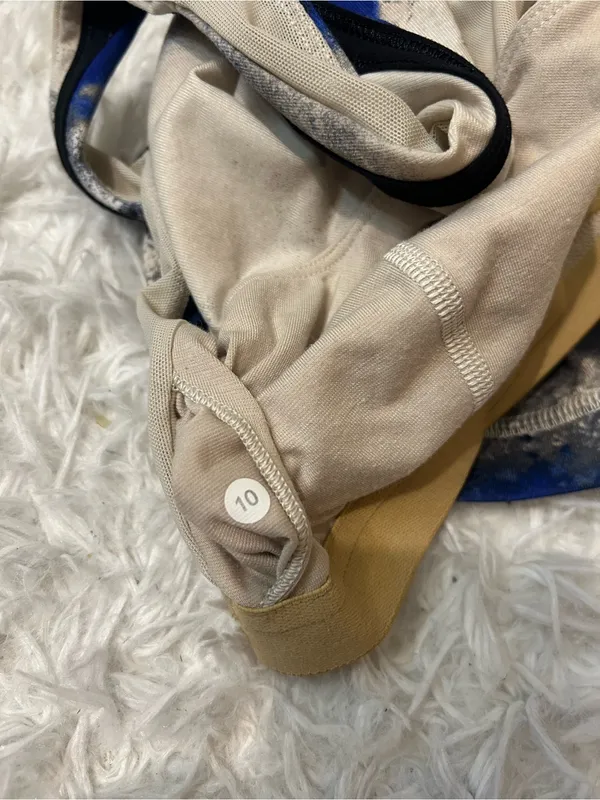 Lululemon Athletica Women Wholehearted Milky Way Multi Tank Built In Bra size 10 - Image 4