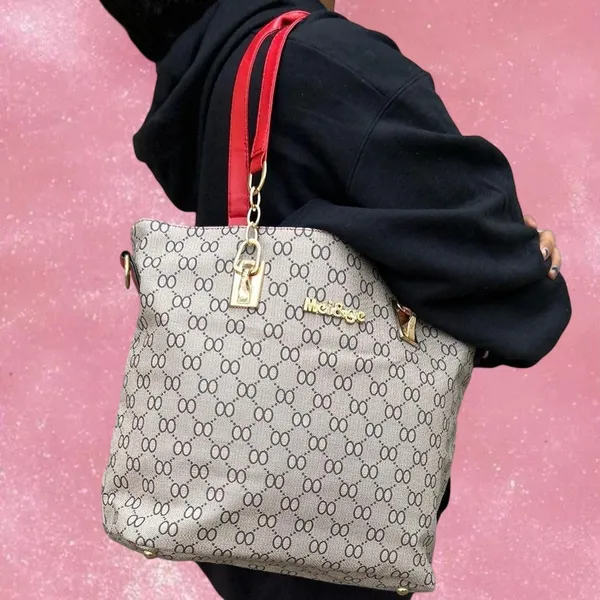 Source Unknown Grey Purse with Red Straps - Image 5