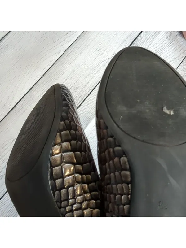 Coach and four shiny snakeskin heels size 8.5 - Image 8