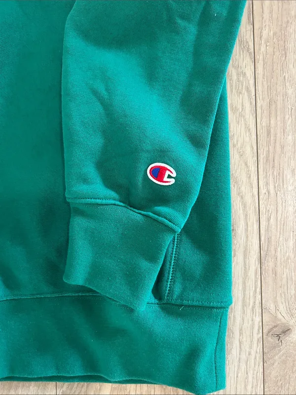Champion iconic crew Verdant Green Sweatshirt, Fleece Women’s size Small, NWT - Image 2
