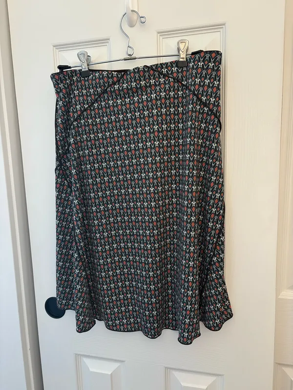 Geometric Skirt Multiple - Image 3