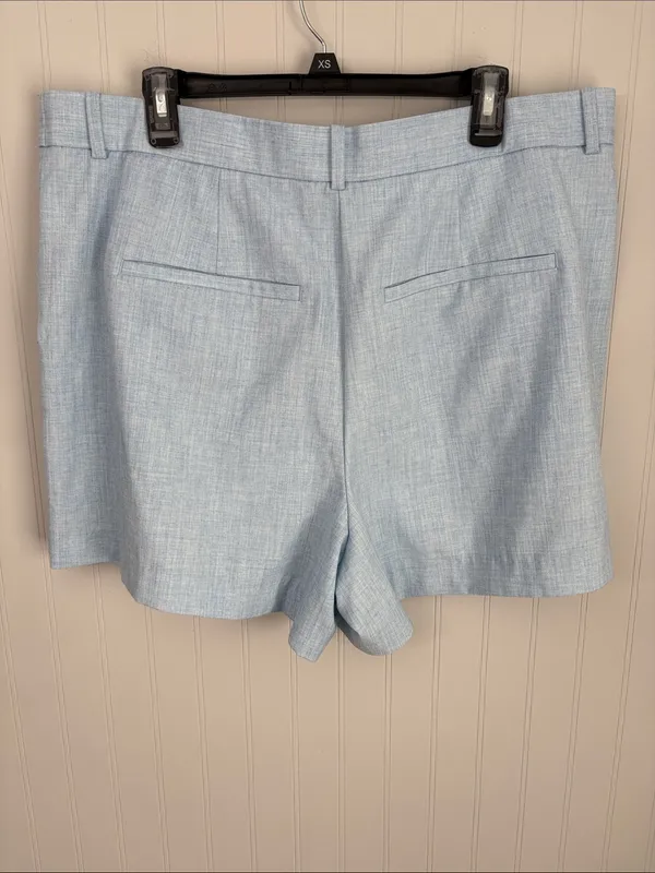 Abercrombie & Fitch Pleated Shorts Light Blue Women Size 18 - Image 2